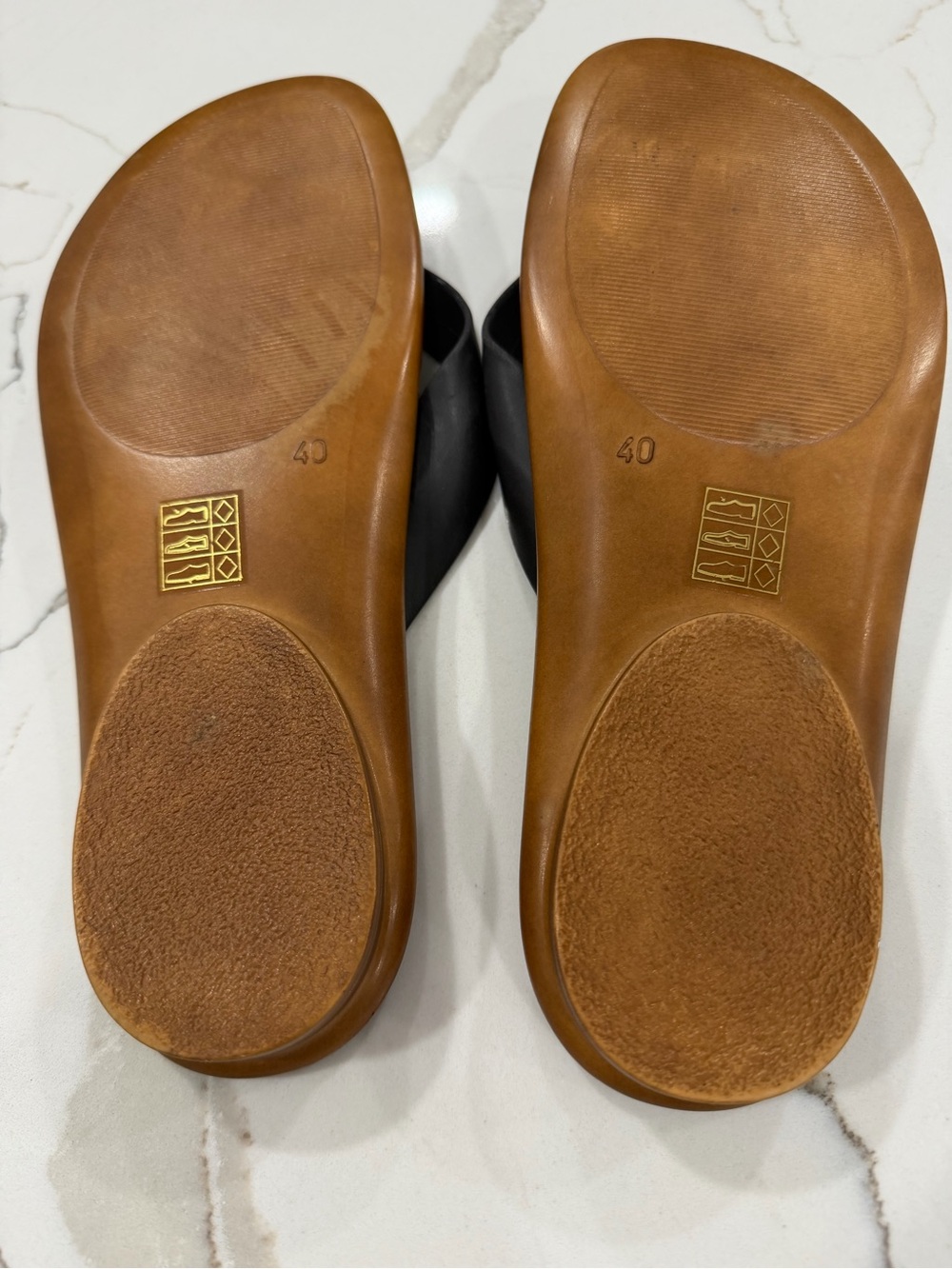 Sondra Roberts New York Black Leather Cross-Strap Platform Thong Sandals Size 40 - Picture 5 of 10
